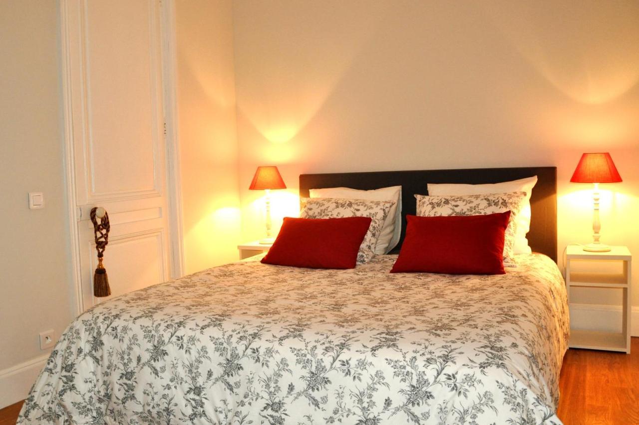 Chambre De Flore Bed & Breakfast Versailles Exterior foto